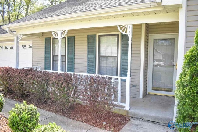 Photo - 105 Buttercup Ln