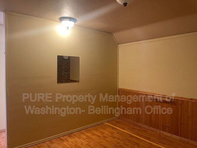 Photo - 5700 Northwest Dr Unit 2