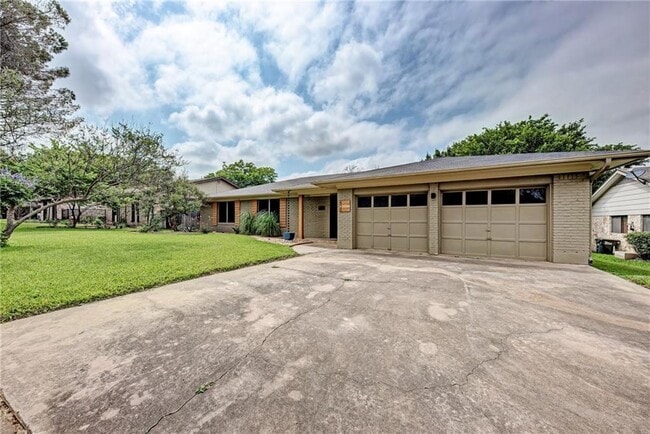 Photo - 402 Greenwood Dr