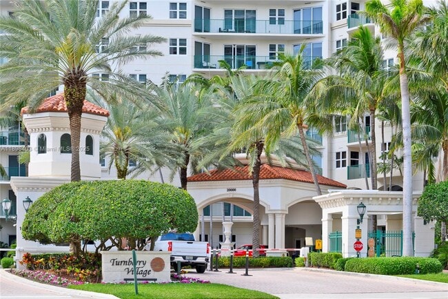 Photo - 20000 E Country Club Dr Unidad 501
