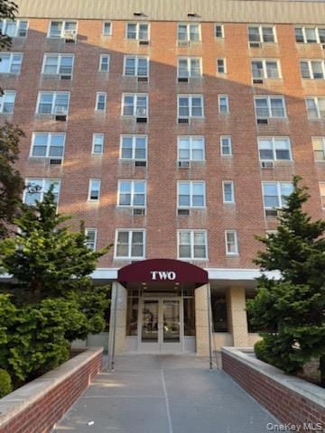 Building Photo - 2 Sadore Ln Unit 1A Rental