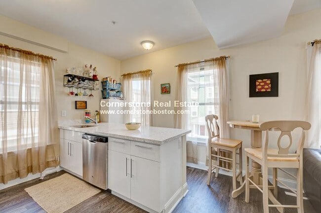 Photo - 38 Hillside St Unit 2