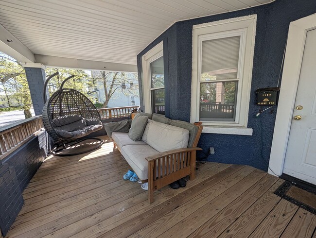Photo - Large 5 Bedroom Single Family House for Rent in Asbury Park!