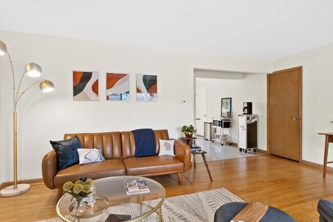 Photo - 426 E Ohio Ave