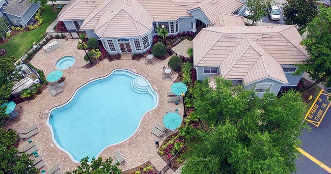 Photo - Promenade at Aloma Apartments