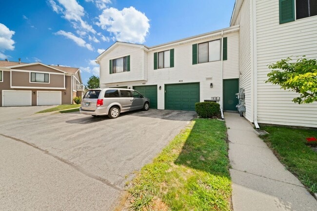 Photo - 425 Harrison Ct