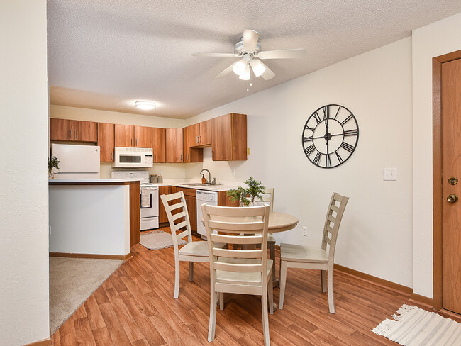 Photo - Westwind Apartments