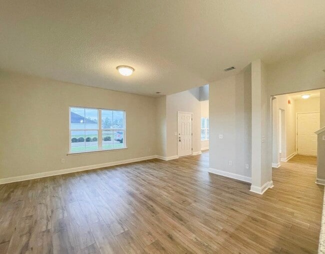 Photo - 945 Grayson Ave