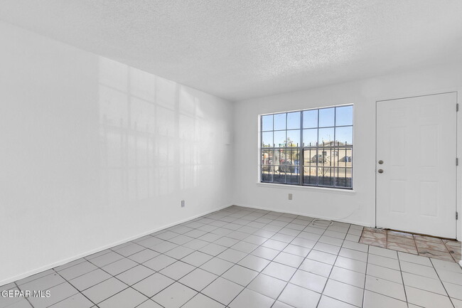 Photo - 3019 E Glen Dr