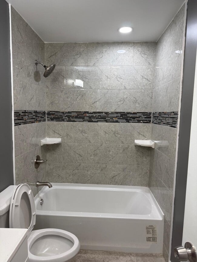 Photo - 227 Tolbert St NE