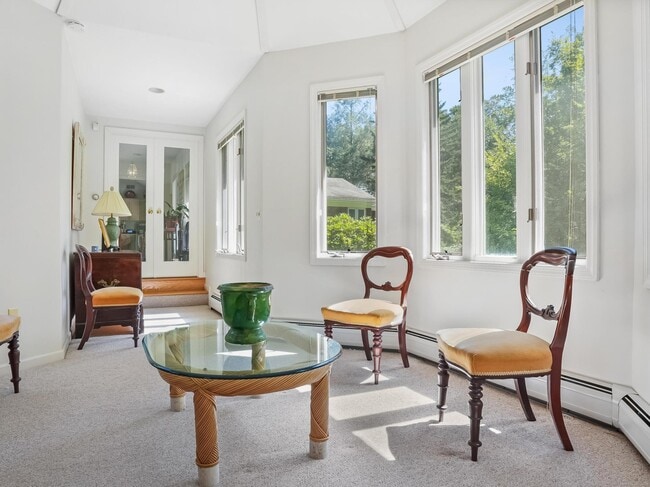 Photo - 106 Spoonwood Rd