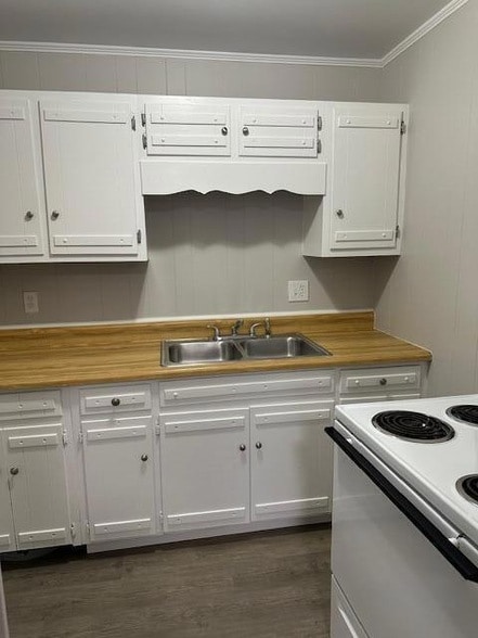 Photo - 707 20th St SE