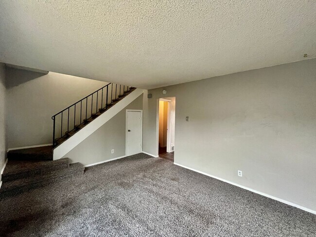 Photo - 1154 Darby St