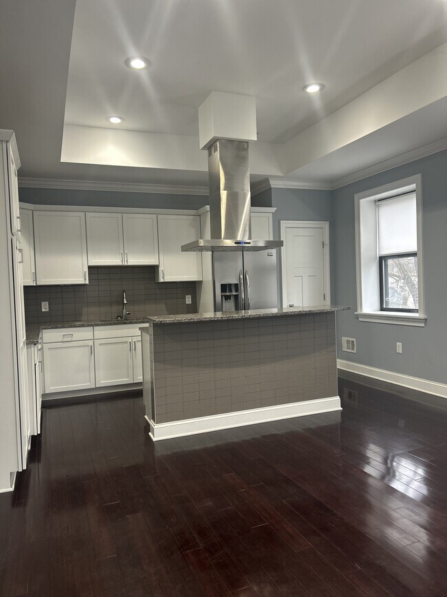 13 Chester St Unit 2E