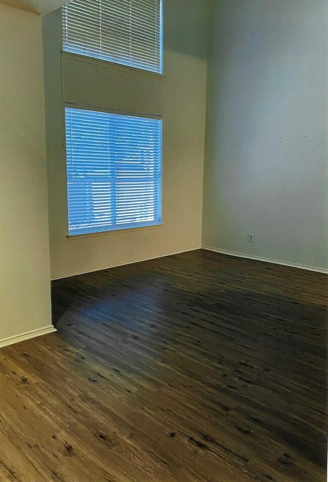 Photo - 8609 Hunters Trace Ln