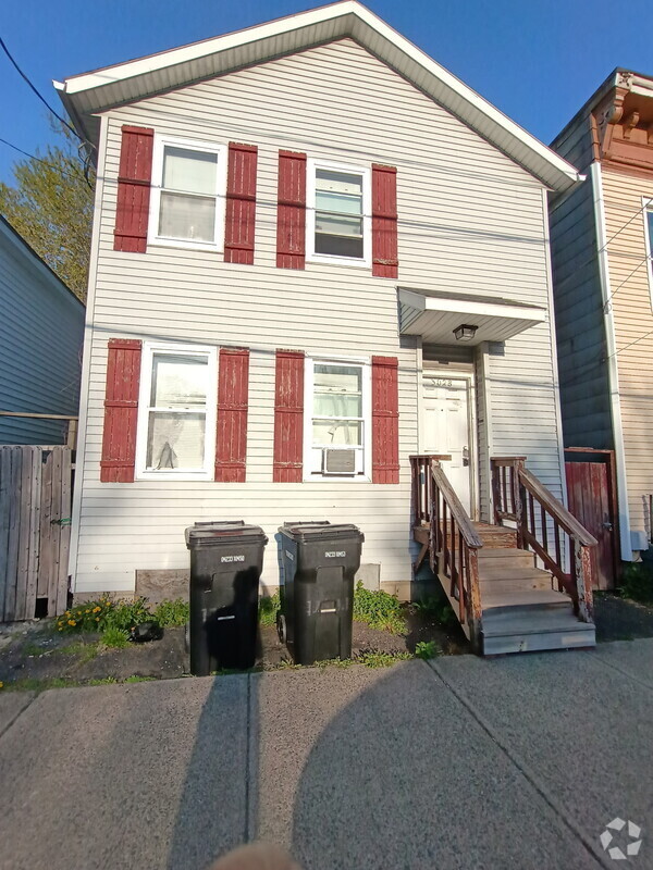 Building Photo - 3028 7th Ave Rental