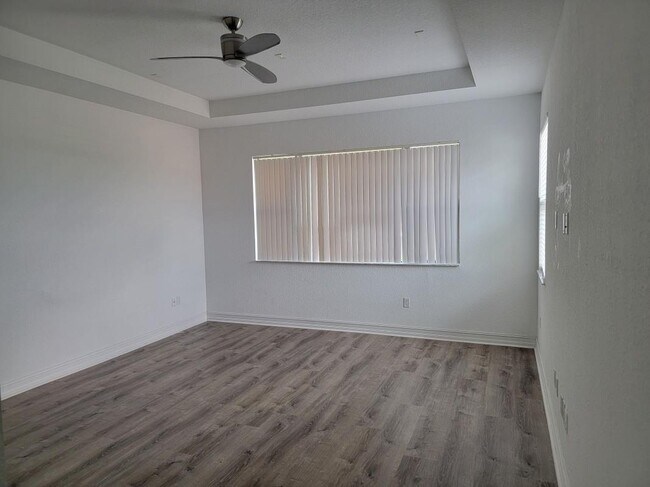 Photo - 917 SW 113th Way