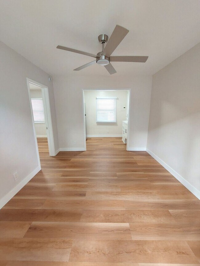 41-47 Thornton Ave