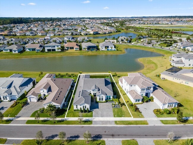 Building Photo - 4727 Estates Cir