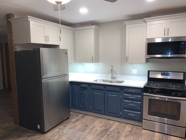 Photo - 10522 Baker Pl