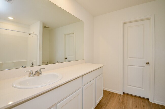 Photo - 27127 Breakaway Ln