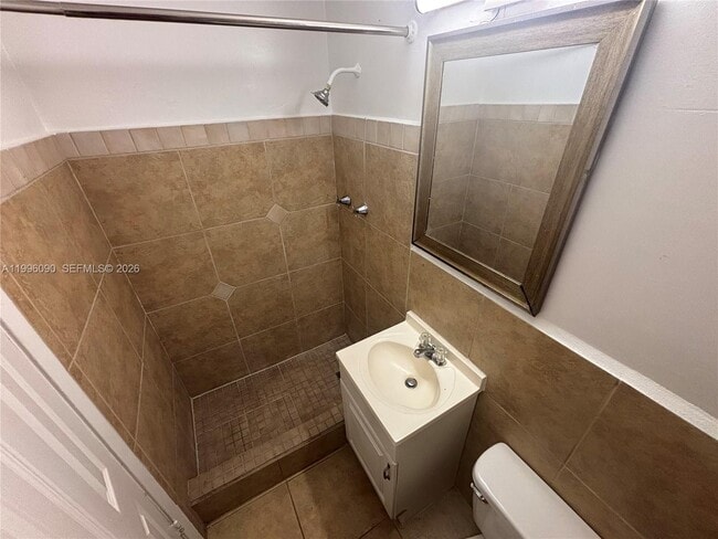 Photo - 610 NE 12th Ave Unidad 3