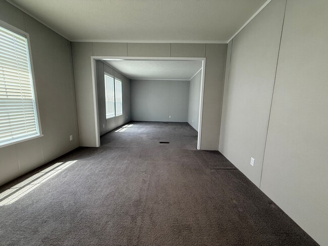 Photo - 46000 Geddes Rd