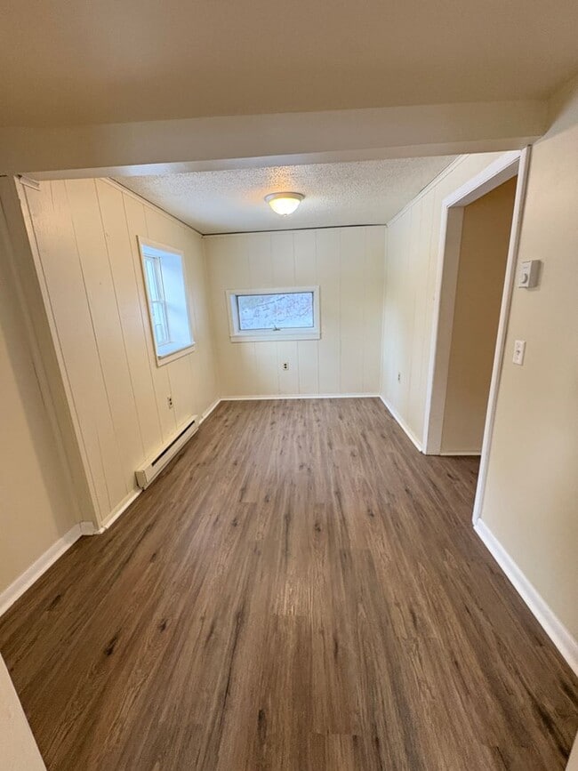 Photo - Large 3 bedroom house in Candensis!