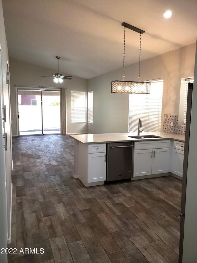 Photo - 3342 W Ross Dr