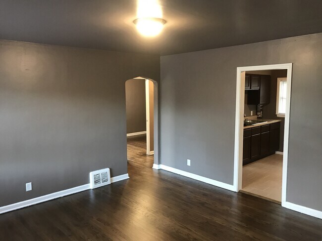 Photo - BEAUTIFUL HOME WITH PERFECT LOCATION!!