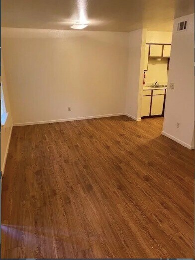 Photo - 310 W Childers St