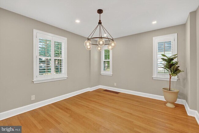 Photo - 7819 12th St NW