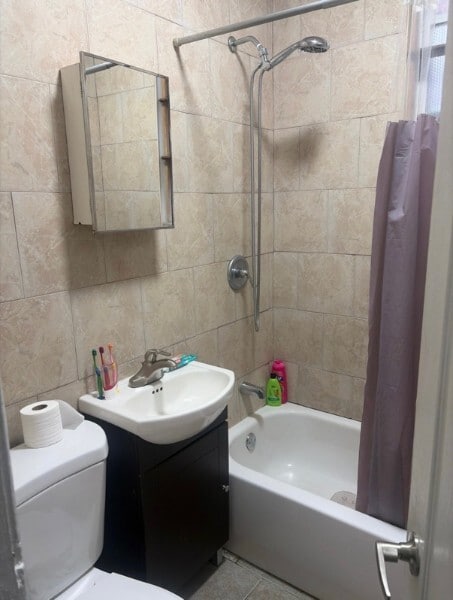 Photo - 1456 Av Bourbonnière Unité 1456