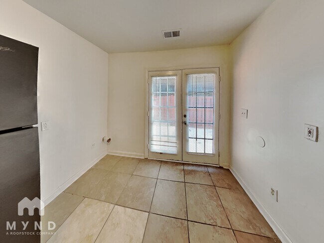 Photo - 1963 Whitehall Forest Ct SE