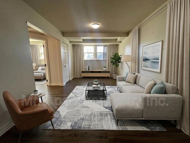 Building Photo - 2 Balsam Ave S Unit 2