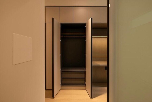 Stylish and smart 1Bed at The Hue Port Moody