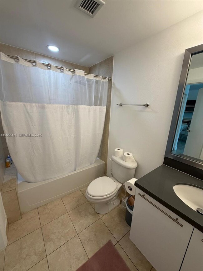 Photo - 90 SW 3rd St Unit 1416