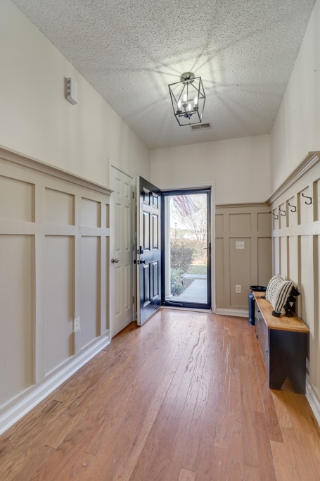 Photo - 1135 Canyon Oak Loop