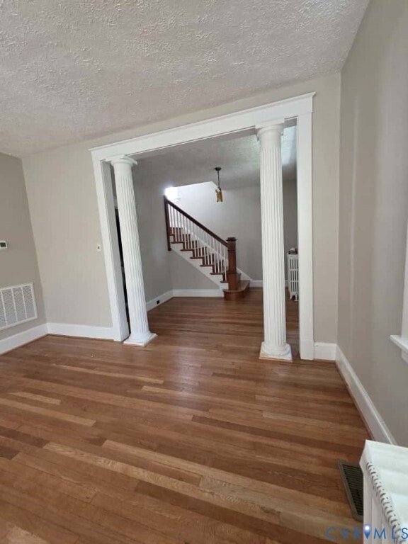 Photo - 2702 Seminary Ave