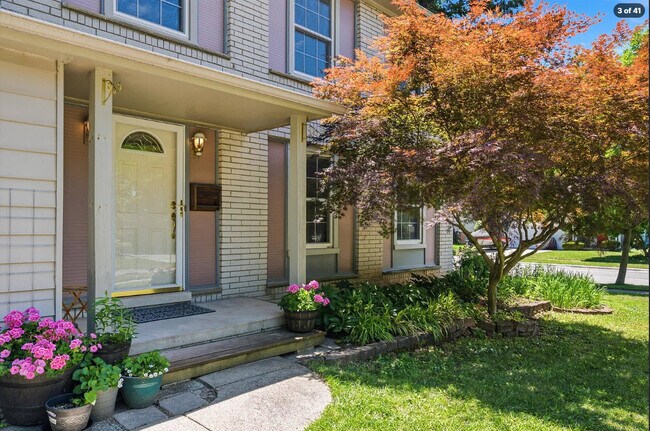 1510 King George Blvd