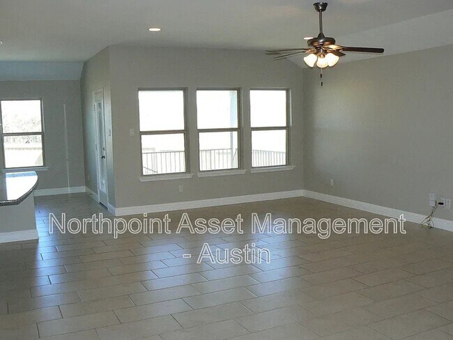 Photo - 3304 De Torres Cir
