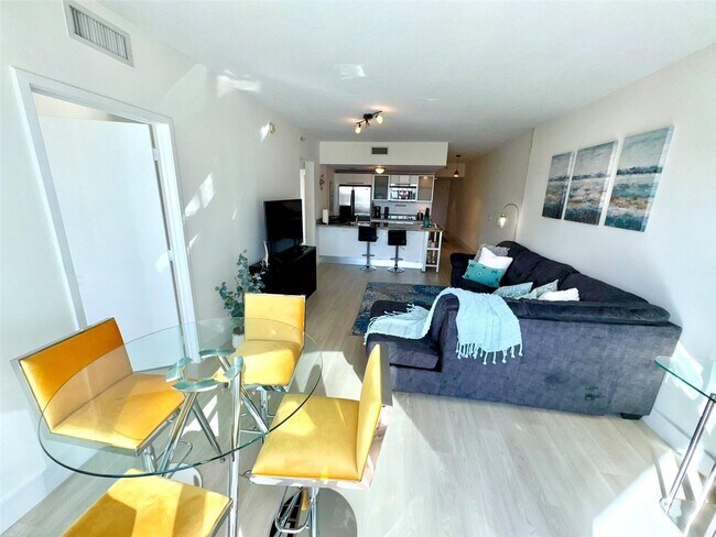 Photo - 185 SW 7th St Unit 1402