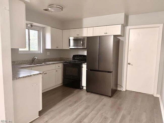 Photo - 1209 Whaley Ave