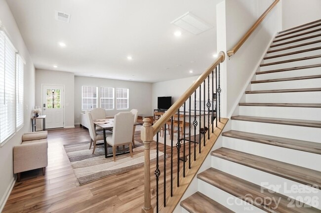 Photo - 15764 Country House St