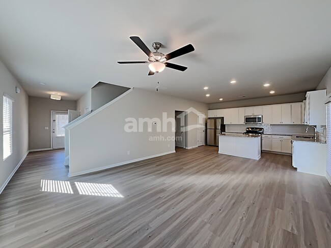 Photo - 218 Omega Ct