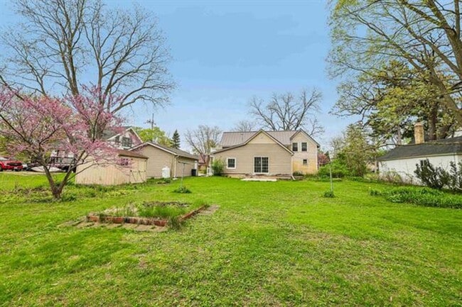 Photo - SPACIOUS 3+ BEDROOM HOME WILL BE READY TO WELCOME YOU