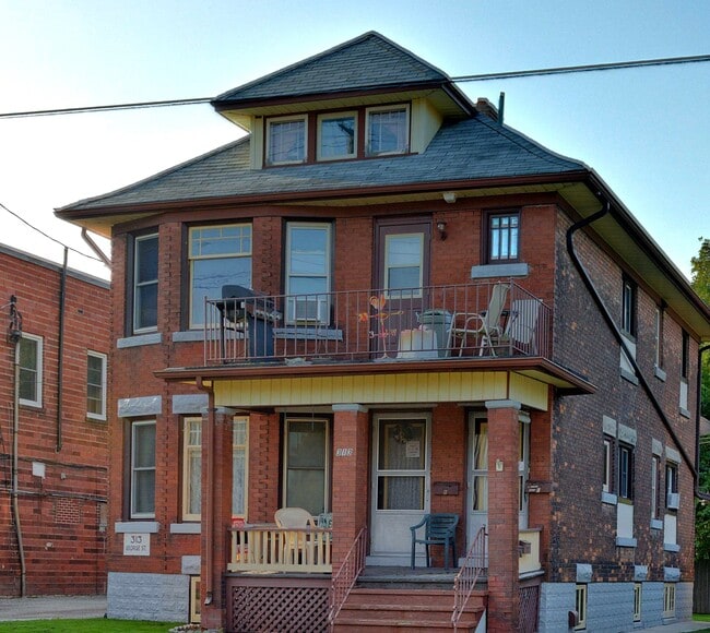 Building Photo - 313 George St Unit A