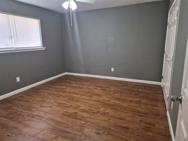 Photo - 4306 Effie St