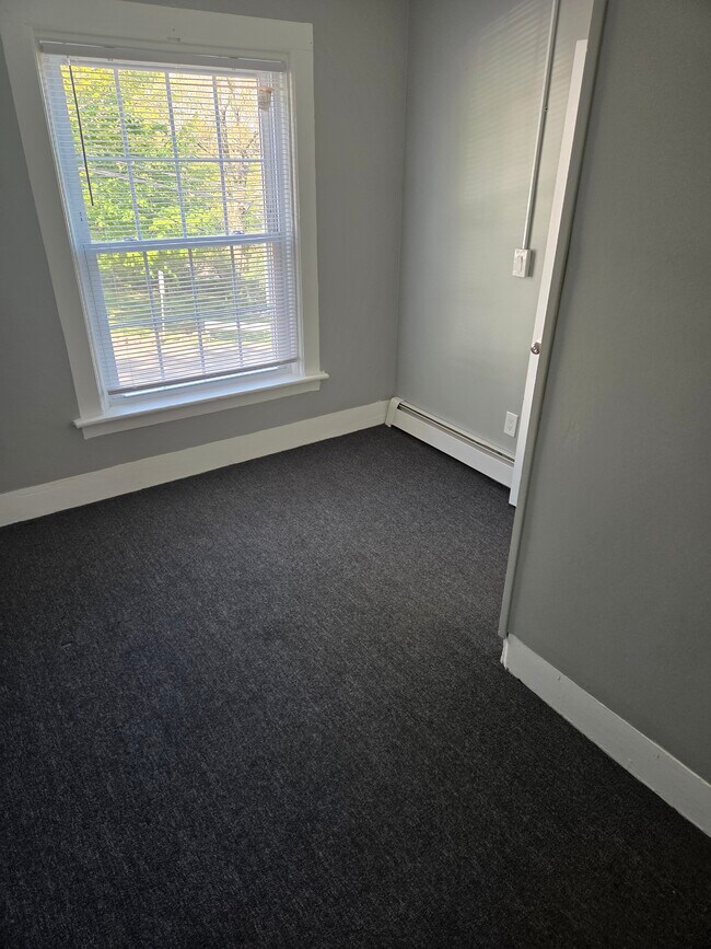 Bedroom #1 - 11 Hammond St Unit Hammond Street