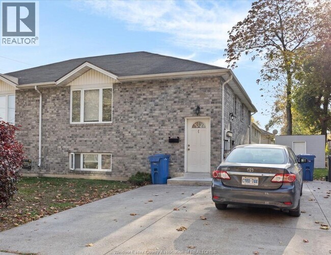 Photo - 675 Chippawa St